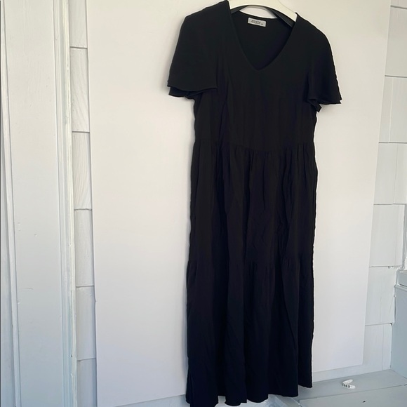 Airisa Women’s Black V-Neck Flutter Sleeve Tiered Cotton Midi Dress Sundress M/L - Picture 5 of 14